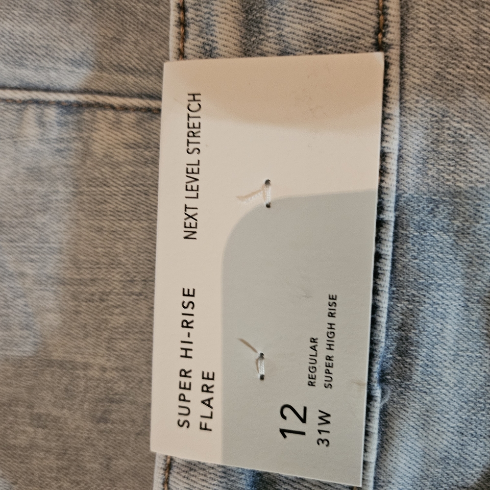 Women's Light Blue Jeans - Picture 2 of 6